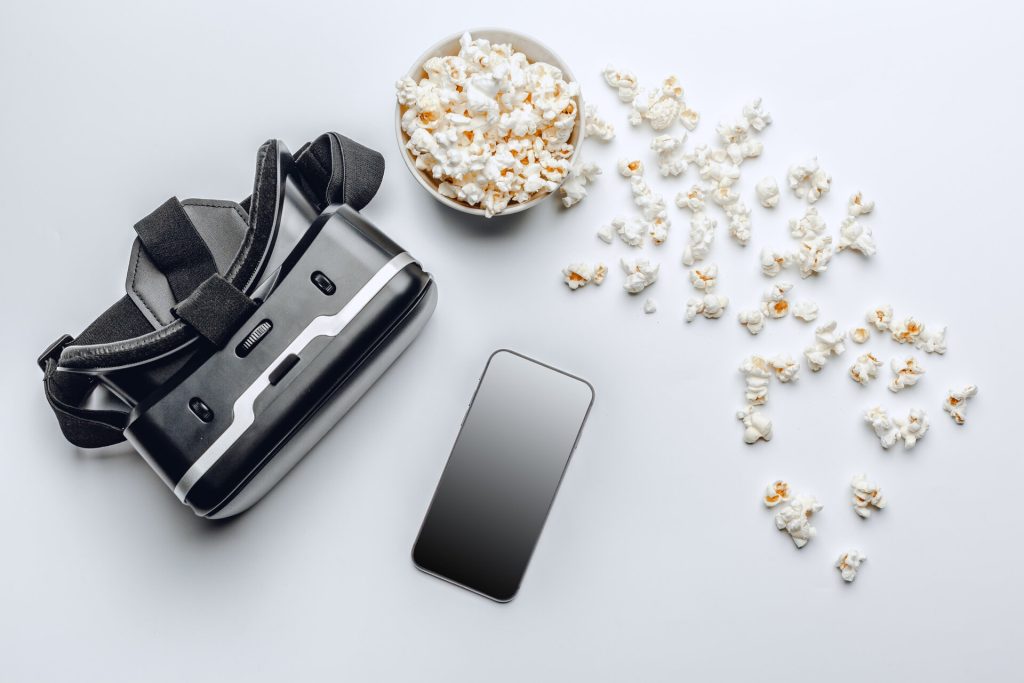 App to watch movies together. How to watch movies together online with friends from anywhere.